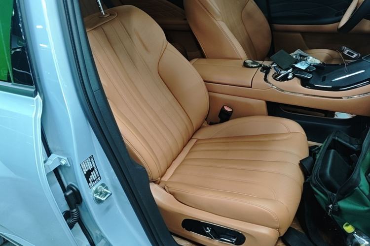 Used AION V 2026 Model Aion Tyrannosaurus Family Edition 650 Zhihao Edition Right Front Seat
