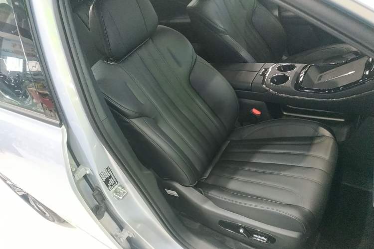 Used AION V 2026 Model Aion Tyrannosaurus Family Edition 650 Zhihao Edition Right Front Seat