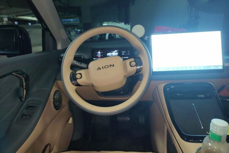 Used AION V 2026 Model Aion Tyrannosaurus Family Edition 650 Zhihao Edition Steering Wheel