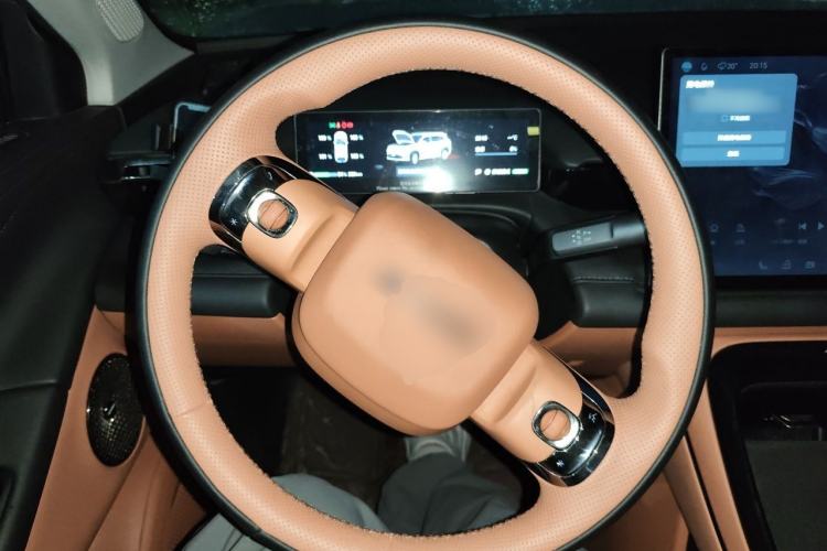 Used AION V 2026 Model Aion Tyrannosaurus Family Edition 520 Zhi Hao Edition Steering Wheel