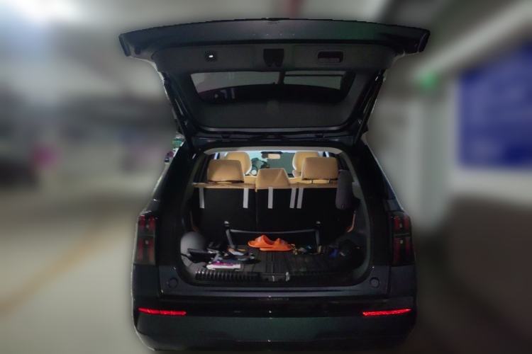 Used AION V 2026 Model Aion Tyrannosaurus Family Edition 650 Zhihao Edition Trunk