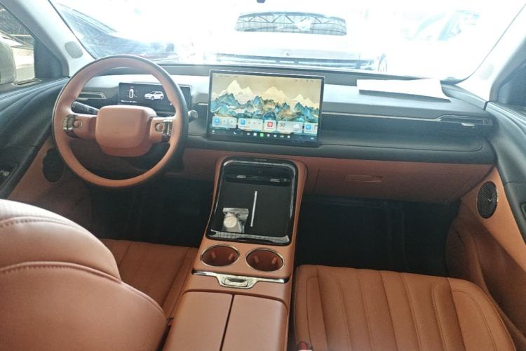 Used AION V 2026 Model Aion Tyrannosaurus Family Edition 650 Zhihao Edition Center Console
