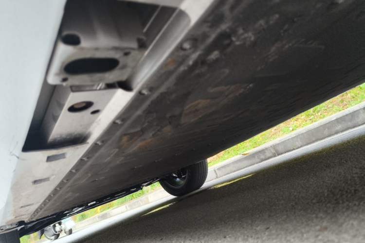 Used AION V 2026 Model Aion Tyrannosaurus Family Edition 520 Zhi Hao Edition Chassis Rear Left