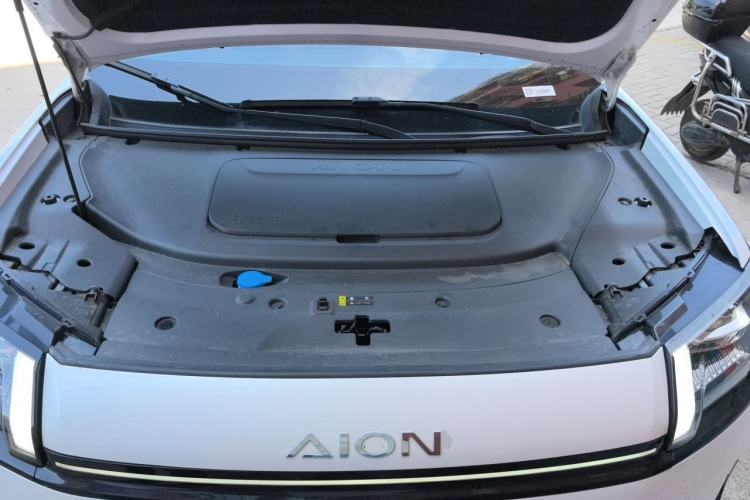 Used AION V 2026 Model Aion Tyrannosaurus Family Edition 520 Zhi Hao Edition Engine Bay