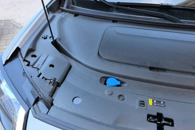Used AION V 2026 Model Aion Tyrannosaurus Family Edition 520 Zhi Hao Edition Engine Bay Right