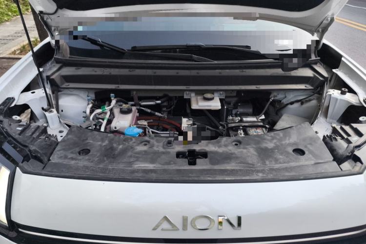 Used AION V 2026 Model Aion Tyrannosaurus Family Edition 520 Zhi Hao Edition Engine Bay