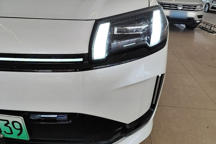 Used AION V 2026 Model Aion Tyrannosaurus Family Edition 520 Zhi Hao Edition Left Front Headlight