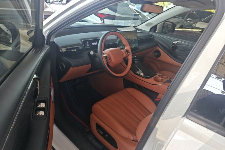 Used AION V 2026 Model Aion Tyrannosaurus Family Edition 650 Zhihao Edition Left Front Seat