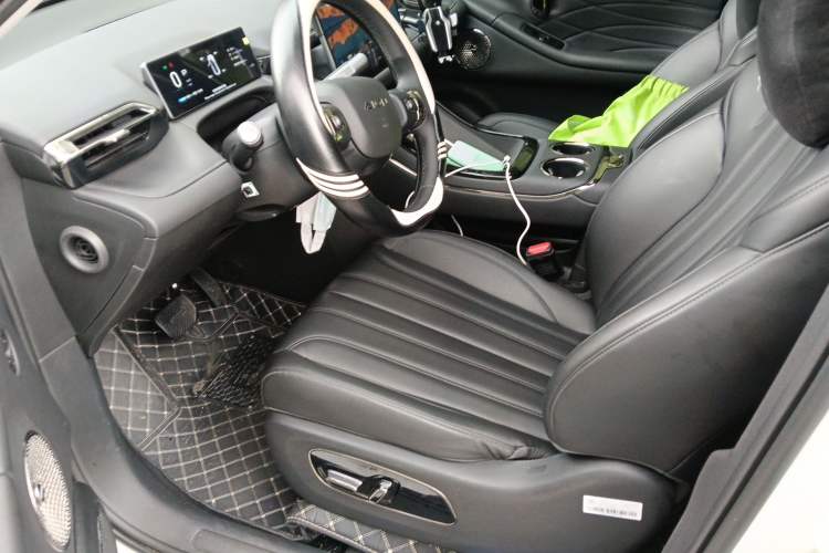 Used AION V 2026 Model Aion Tyrannosaurus Family Edition 520 Zhi Hao Edition Left Front Seat
