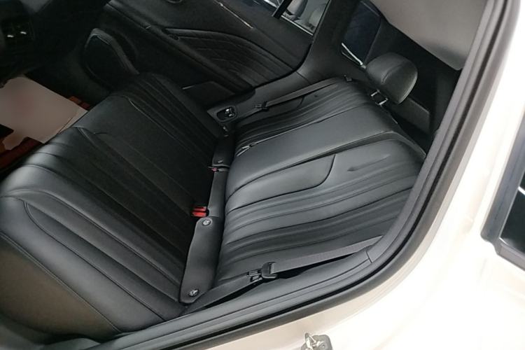 Used AION V 2026 Model Aion Tyrannosaurus Family Edition 520 Zhi Hao Edition Left Rear Seat