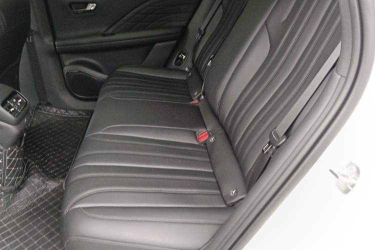 Used AION V 2026 Model Aion Tyrannosaurus Family Edition 520 Zhi Hao Edition Left Rear Seat