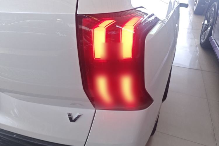 Used AION V 2026 Model Aion Tyrannosaurus Family Edition 650 Zhihao Edition Right Rear Taillight