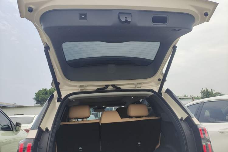 Used AION V 2026 Model Aion Tyrannosaurus Family Edition 650 Zhihao Edition Trunk