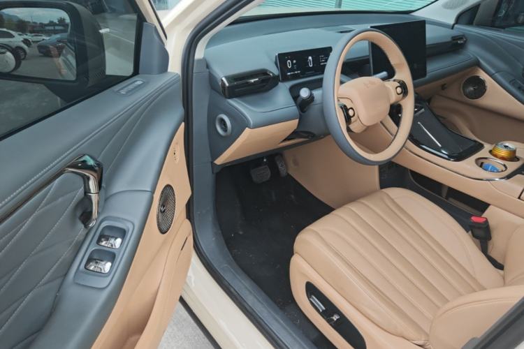 Used AION V 2026 Model Aion Tyrannosaurus Family Edition 650 Zhihao Edition Driver Seat