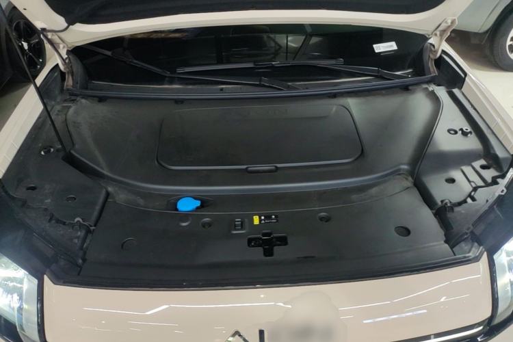 Used AION V 2026 Model Aion Tyrannosaurus Family Edition 520 Zhi Zun Edition Engine Bay