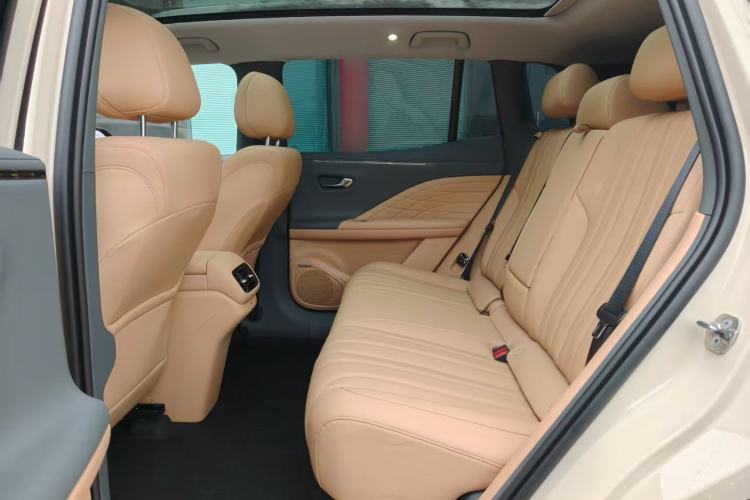 Used AION V 2026 Model Aion Tyrannosaurus Family Edition 650 Zhihao Edition Interior 3