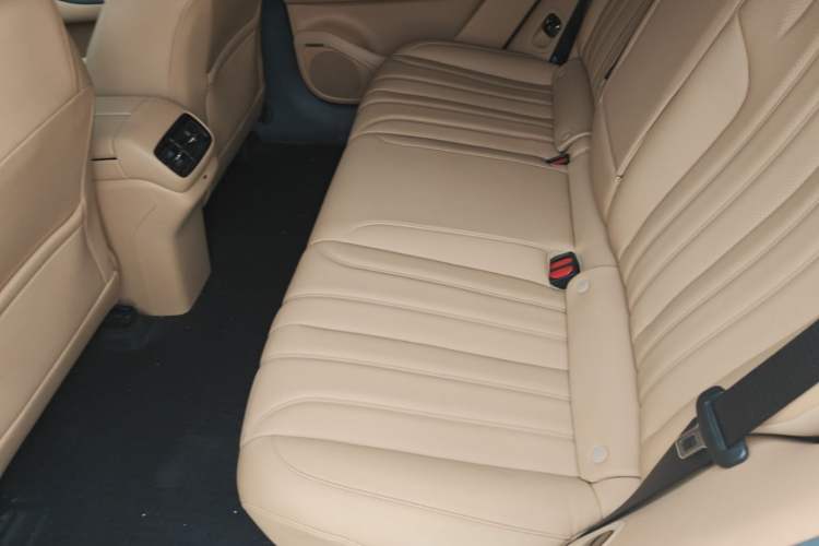 Used AION V 2026 Model Aion Tyrannosaurus Family Edition 650 Zhihao Edition Left Rear Seat
