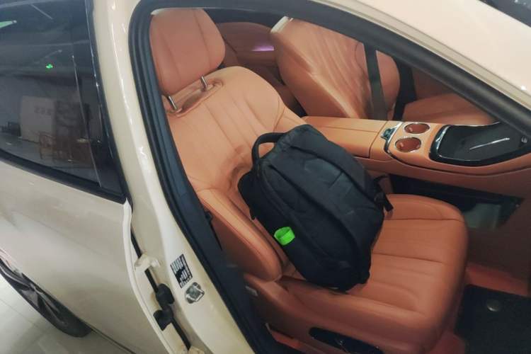 Used AION V 2026 Model Aion Tyrannosaurus Family Edition 520 Zhi Zun Edition Right Front Seat