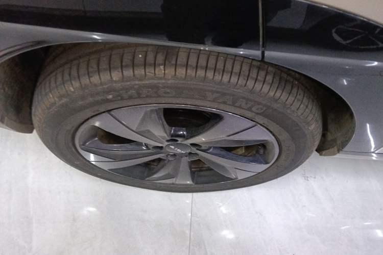 Used AION V 2026 Model Aion Tyrannosaurus Family Edition 650 Zhihao Edition Right Rear Wheel Hub