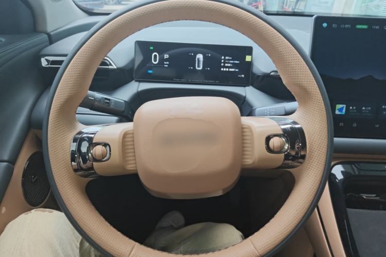Used AION V 2026 Model Aion Tyrannosaurus Family Edition 650 Zhihao Edition Steering Wheel