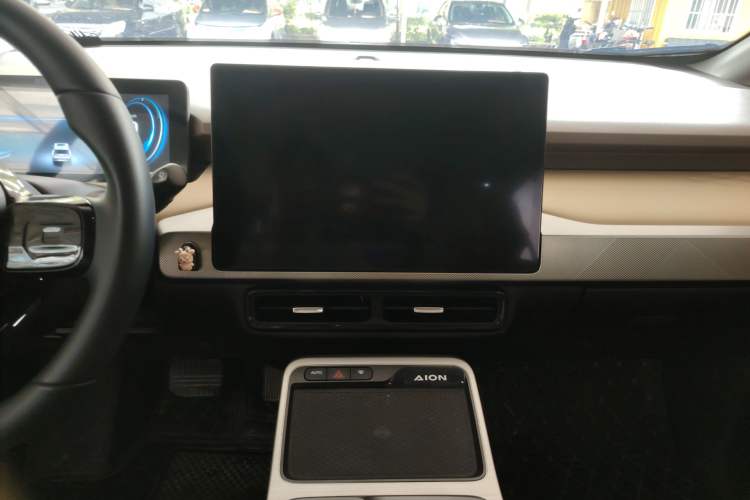 Used AION Y 2021 70 Intelligent Dynamic Edition Audio And AC Panel