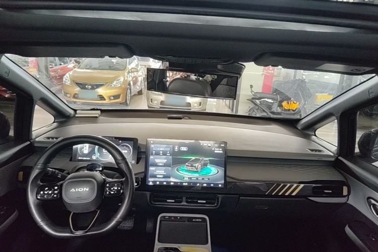 Used AION Y 2021 70 Enjoyment Tech Edition Center Console