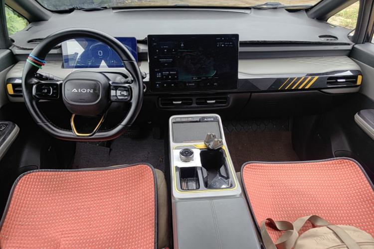 Used AION Y 2021 70 Enjoy Vitality Edition Center Console