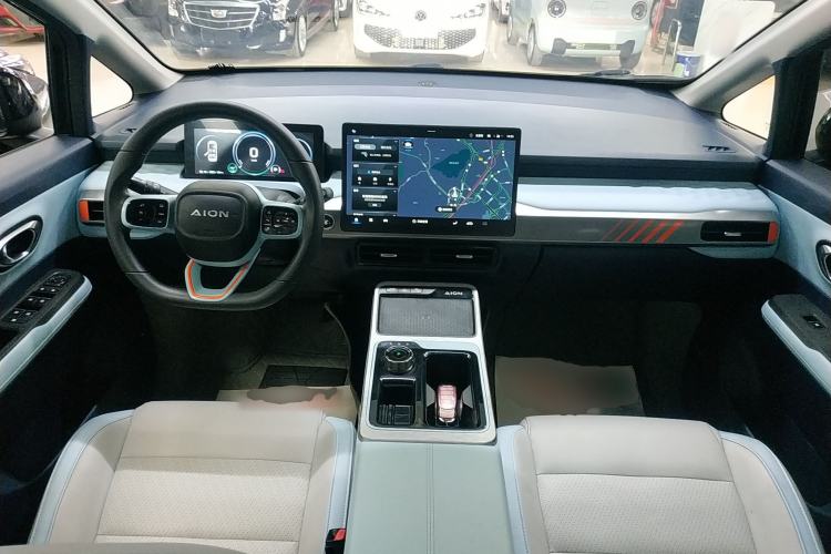Used AION Y 2021 70 Intelligent Edition Center Console