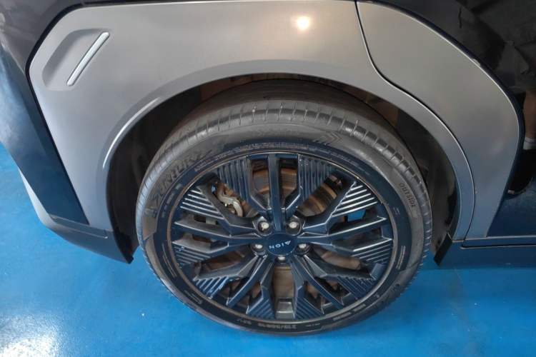 Used AION Y 2021 70 Enjoyment Tech Edition Exterior 8