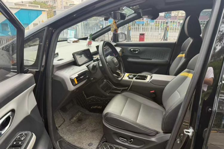 Used AION Y 2021 70 Tech Vitality Edition Exterior 8