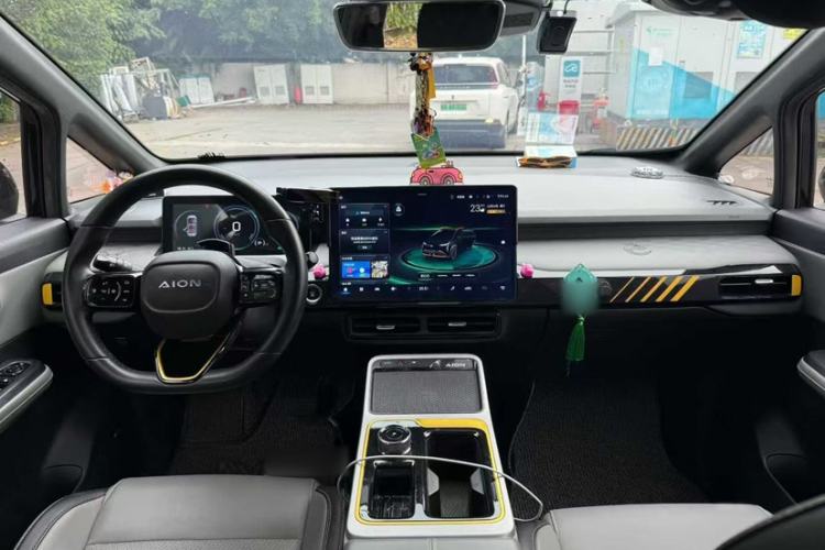 Used AION Y 2021 70 Tech Vitality Edition Exterior 9