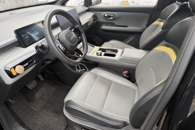 Used AION Y 2021 70 Intelligent Edition Interior 1
