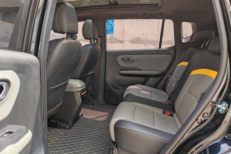 Used AION Y 2021 70 Intelligent Dynamic Edition Interior 3