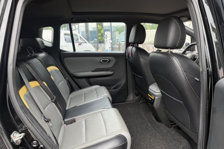Used AION Y 2021 70 Intelligent Edition Interior 3