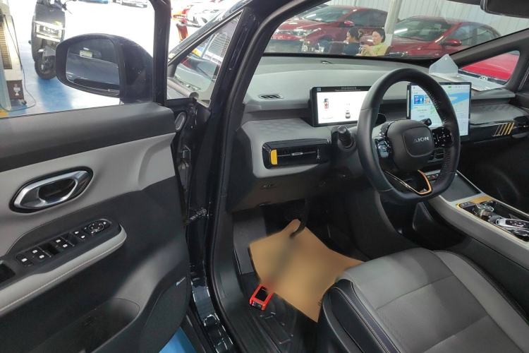 Used AION Y 2021 70 Enjoyment Tech Edition Interior 3