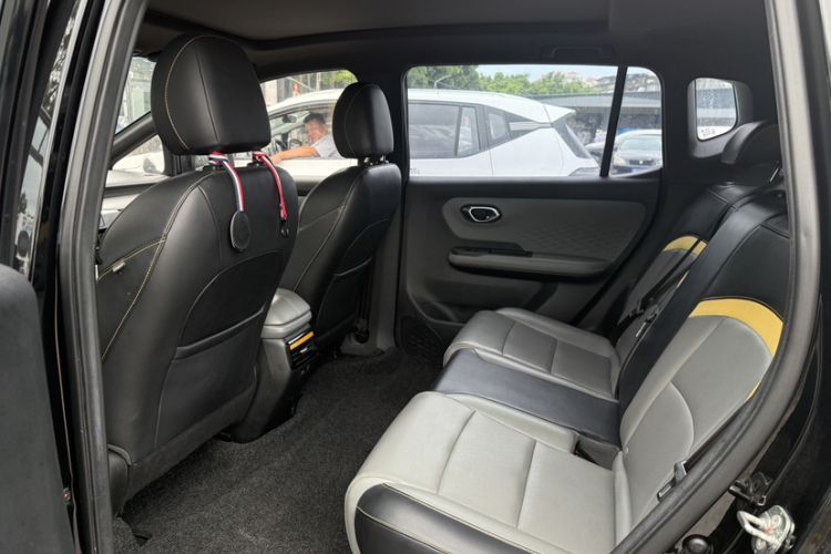 Used AION Y 2021 70 Intelligent Edition Interior 5