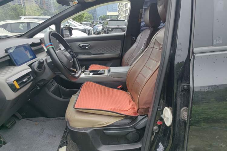 Used AION Y 2021 70 Enjoy Vitality Edition Left Front Seat