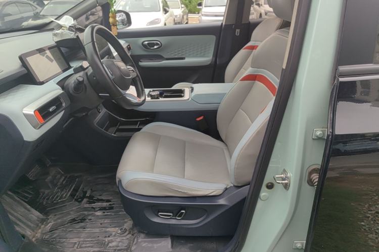 Used AION Y 2021 70 Tech Vitality Edition Left Front Seat