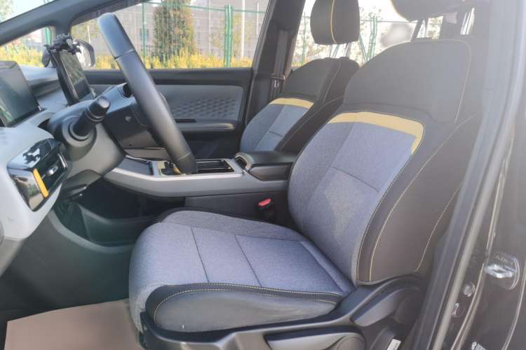 Used AION Y 2021 70 Enjoy Vitality Edition Left Front Seat