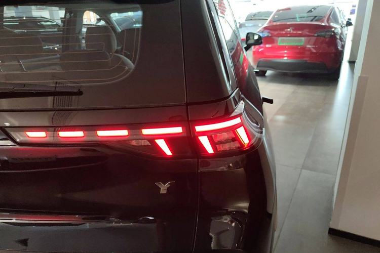 Used AION Y 2021 80 Enjoyment Tech Edition Right Rear Taillight