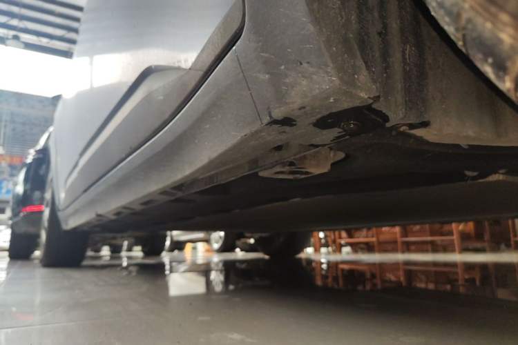 Used AION Y 2021 70 Enjoyment Tech Edition Right Side Sill