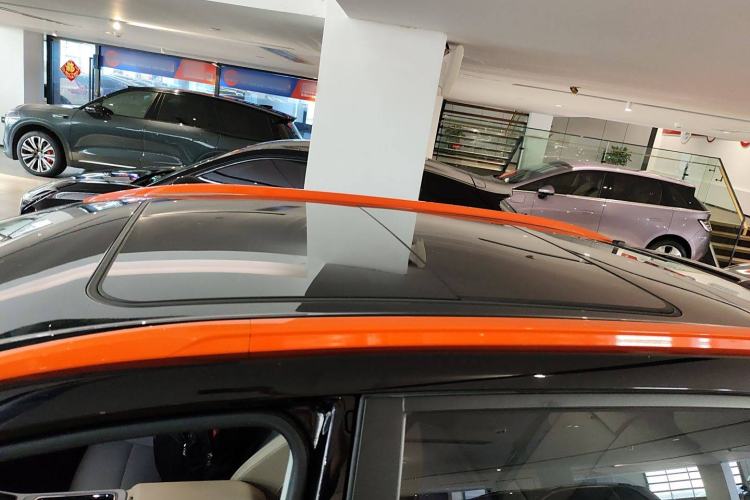 Used AION Y 2021 80 Enjoyment Tech Edition Roof