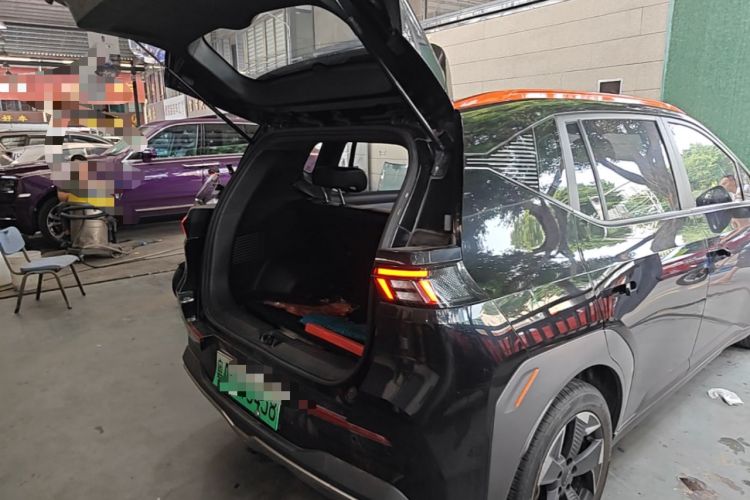 Used AION Y 2021 70 Intelligent Edition Trunk