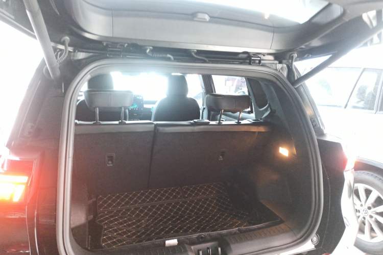 Used AION Y 2021 70 Tech Vitality Edition Trunk