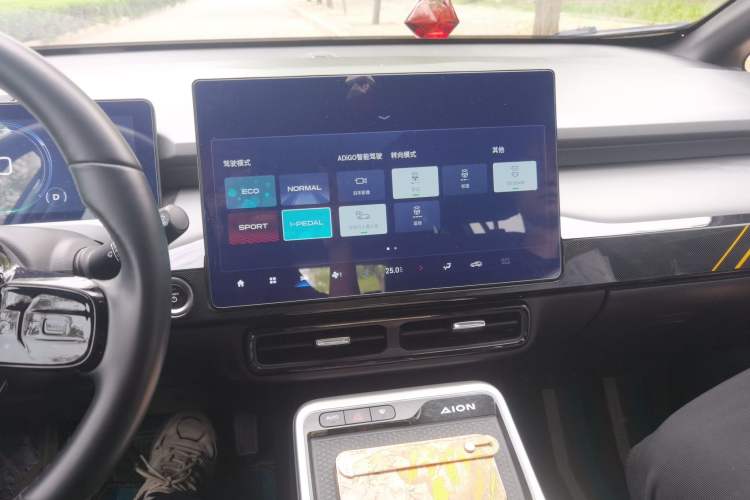Used AION Y 2021 70 Intelligent Dynamic Edition Audio And AC Panel