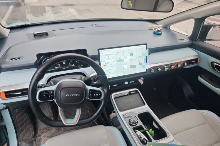 Used AION Y 2021 70 Intelligent Dynamic Edition Center Console