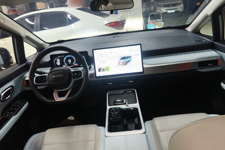 Used AION Y 2021 70 Intelligent Dynamic Edition Center Console