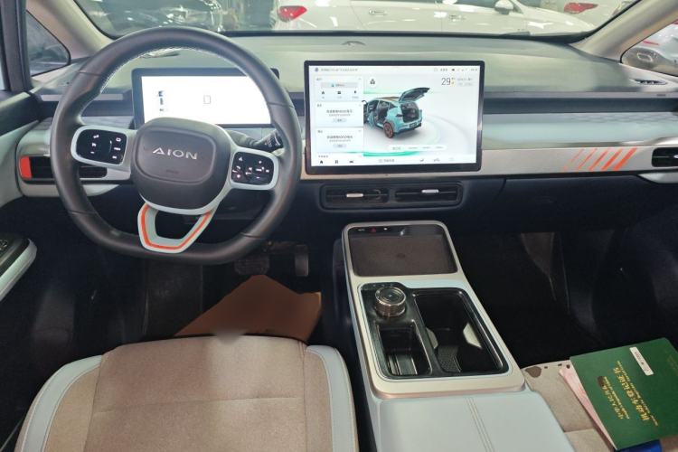 Used AION Y 2021 70 Enjoy Vitality Edition Center Console
