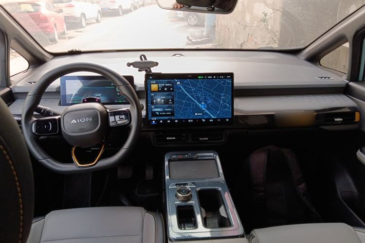 Used AION Y 2021 70 Tech Vitality Edition Center Console
