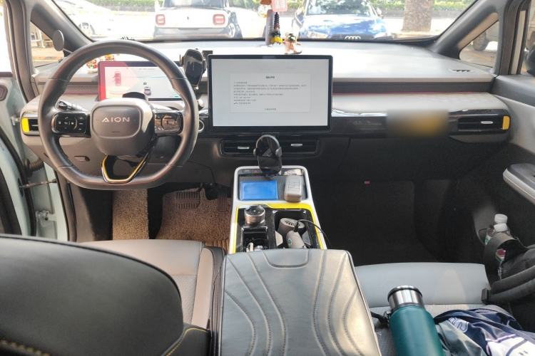 Used AION Y 2021 70 Tech Vitality Edition Center Console